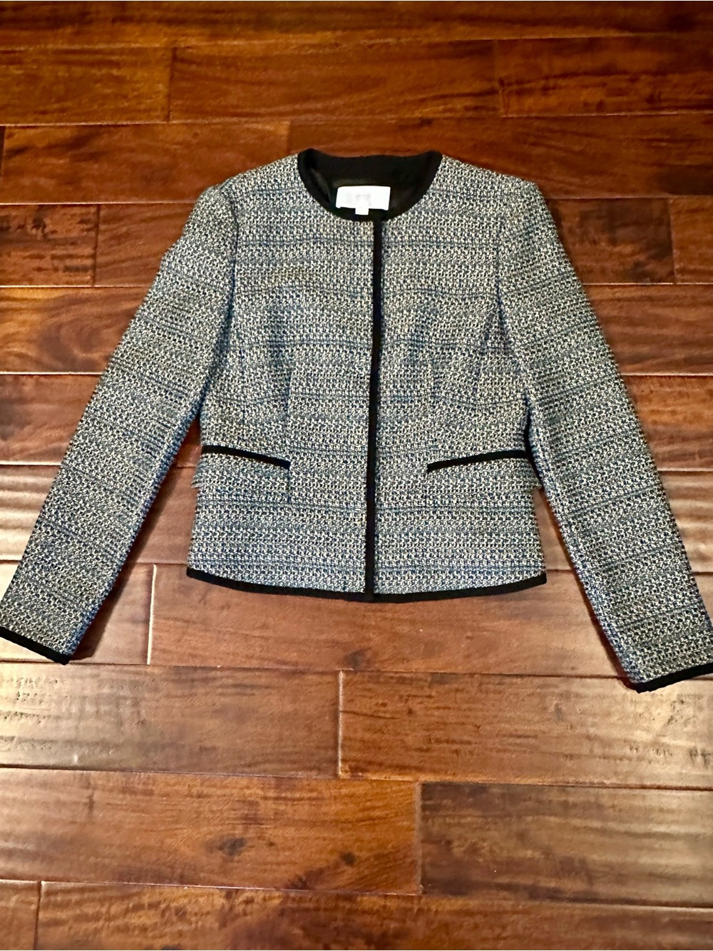 Hugo Boss Jotila Boucle Tweed Jacket   Size 6